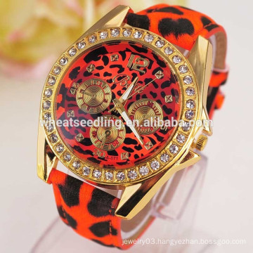Leopard style diamond quartz wrist watch for women